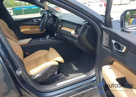 2022 Volvo Xc60 B5 Inscription from USA, damaged, VIN YV4L12RL8N1008493